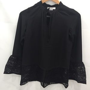 ⚡️NWOT⚡️Bell Sleeve Top